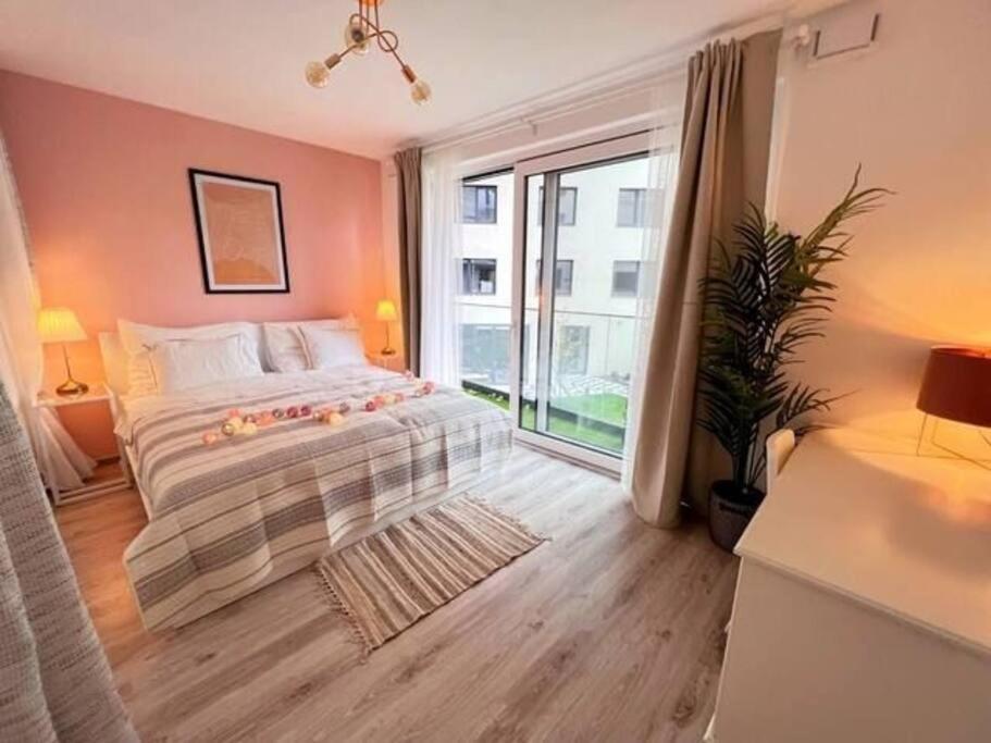 B104 - Liberty Bridge Lovely Home With Free Parking 부다페스트 외부 사진